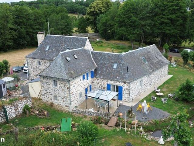 Propriété 7 pièces 220 m²
