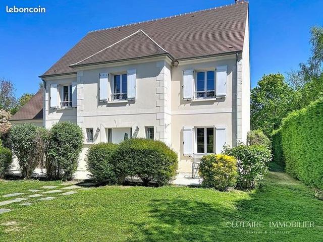 Propriété 7 pièces 220 m²
