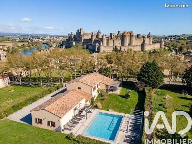 Propriété 7 pièces 220 m²