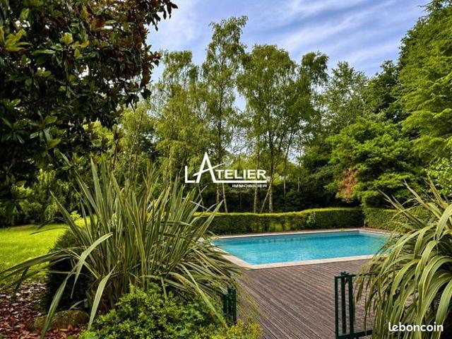 Propriété 7 pièces 220 m²