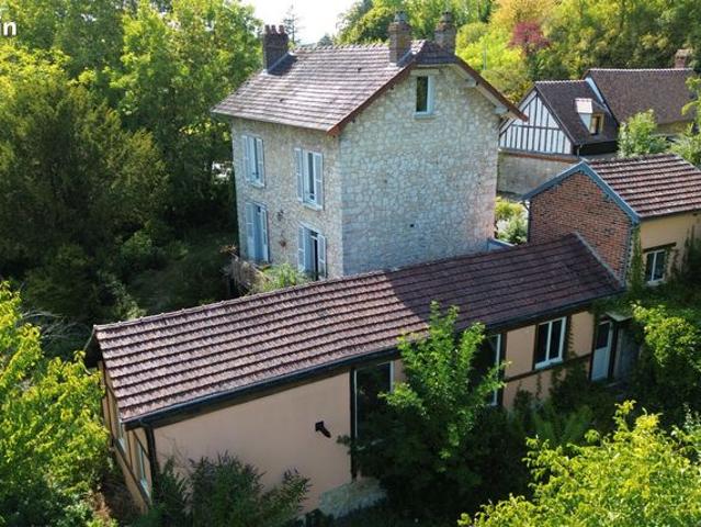 Propriété 7 pièces 220 m²