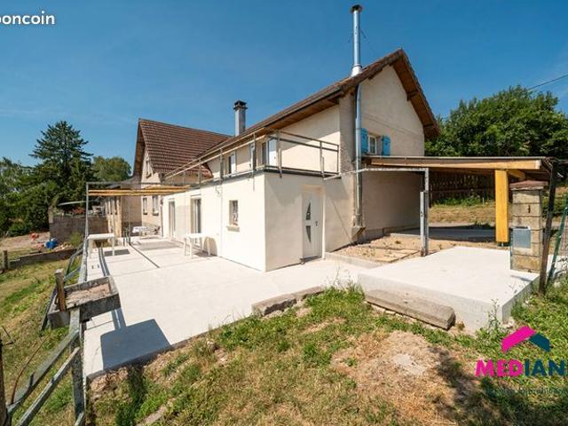 Propriété 7 pièces 234 m²