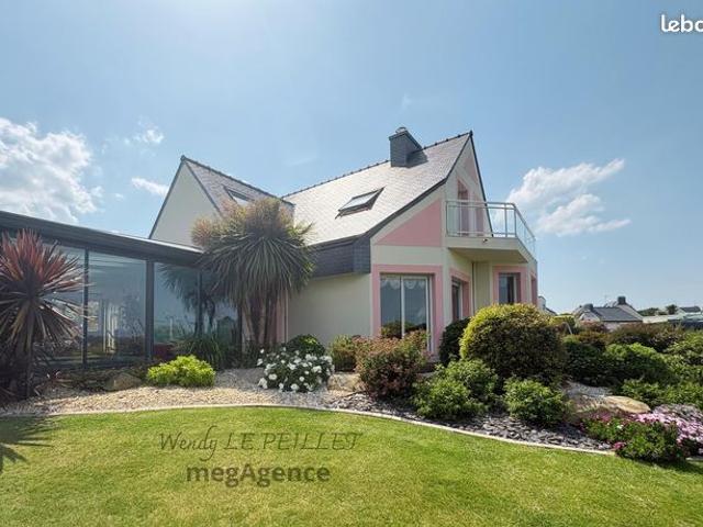Propriété 7 pièces 234 m²