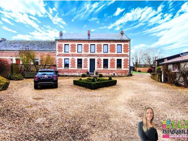 Propriété 7 pièces 236 m²