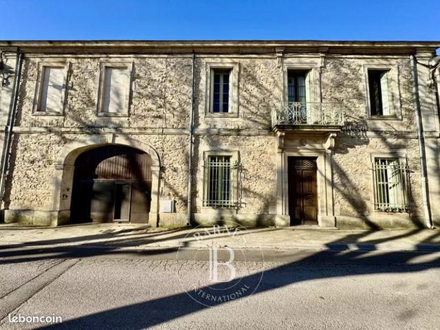 Propriété 7 pièces 236 m²