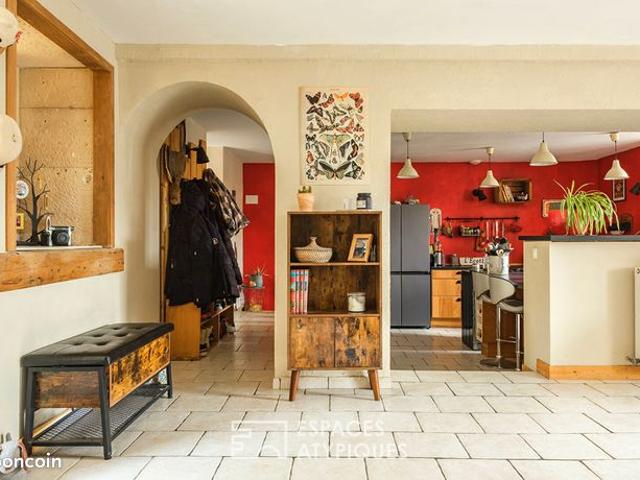 Propriété 7 pièces 236 m²