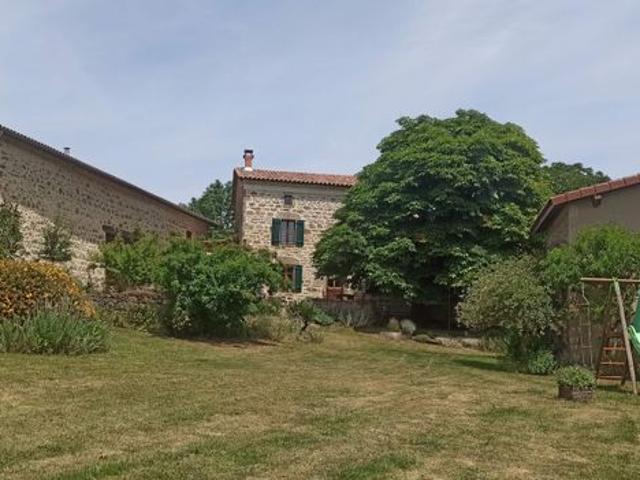 Propriété 7 pièces 237 m²
