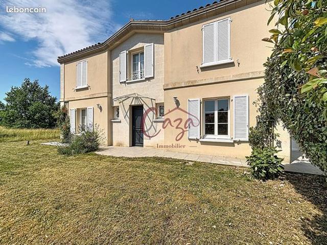 Propriété 7 pièces 238 m²