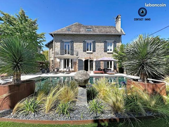 Propriété 7 pièces 260 m²