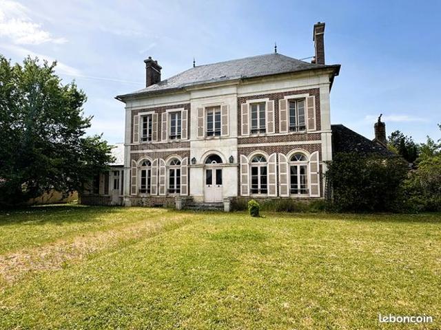 Propriété 7 pièces 230 m²