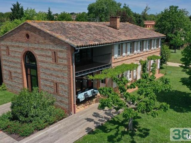 Propriété 7 pièces 230 m²