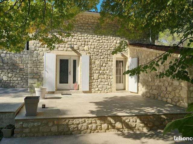 Propriété 7 pièces 230 m²