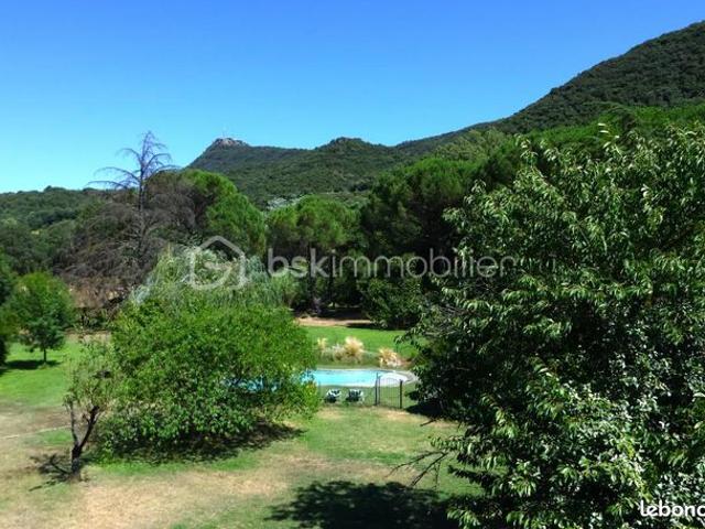 Propriété 7 pièces 230 m²