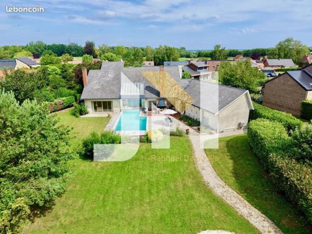 Propriété 7 pièces 230 m²