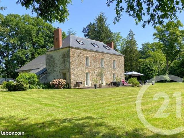 Propriété 7 pièces 230 m²