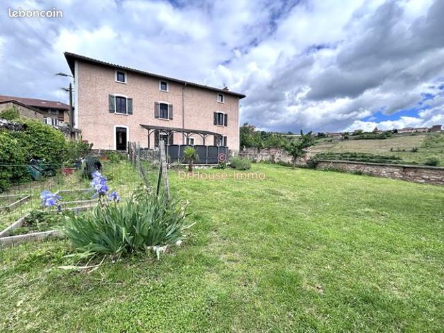 Propriété 7 pièces 230 m²