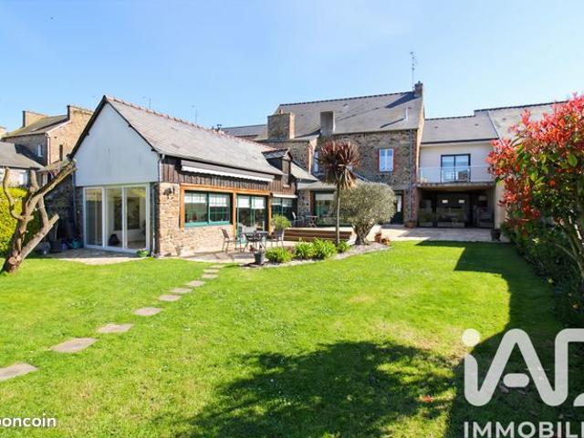 Propriété 7 pièces 230 m²