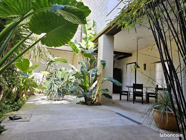 Propriété 7 pièces 232 m²