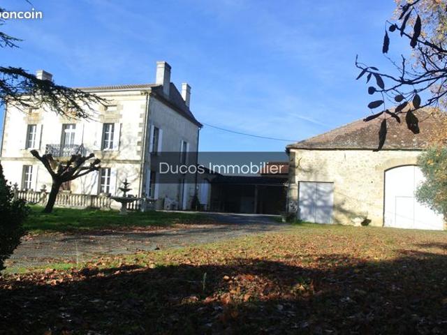 Propriété 7 pièces 244 m²