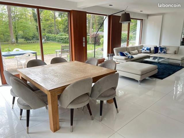 Propriété 7 pièces 245 m²