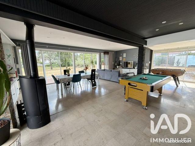 Propriété 7 pièces 246 m²