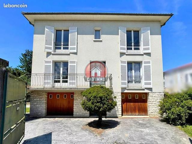 Propriété 7 pièces 246 m²