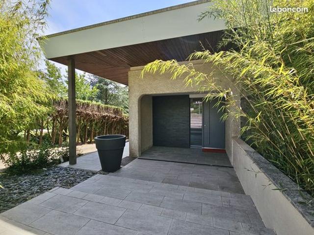 Propriété 7 pièces 246 m²