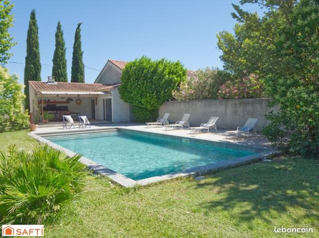 Propriété 7 pièces 246 m²