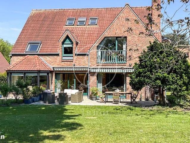 Propriété 7 pièces 247 m²