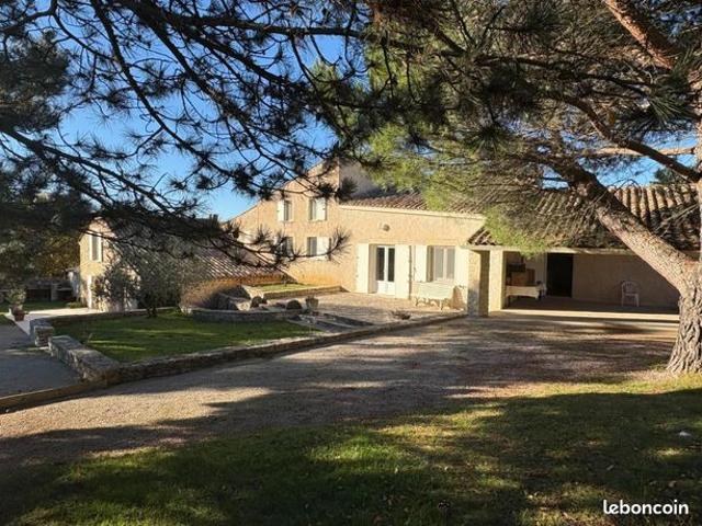 Propriété 7 pièces 247 m²
