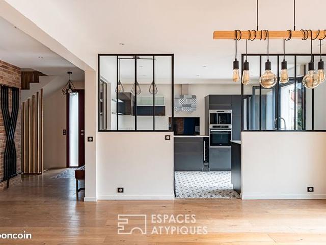Propriété 7 pièces 248 m²