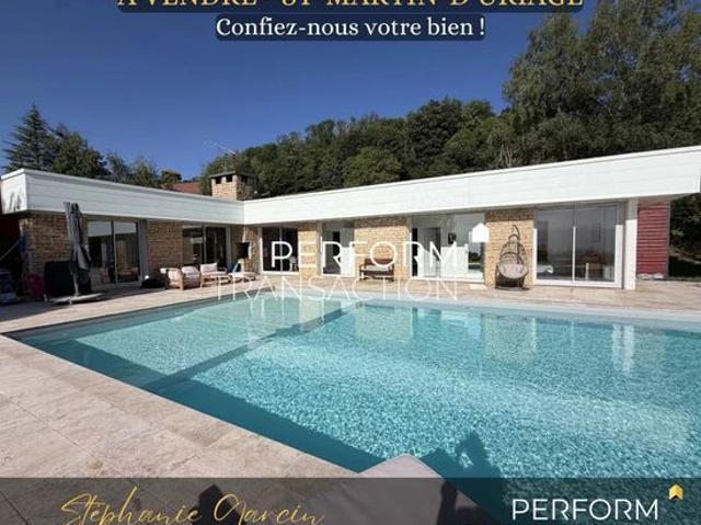Propriété 7 pièces 240 m²