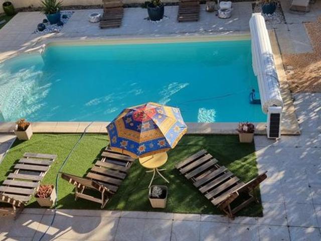 Propriété 7 pièces 240 m²