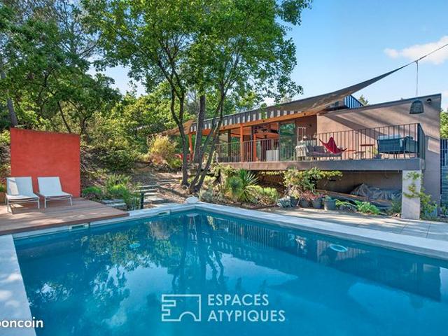 Propriété 7 pièces 240 m²