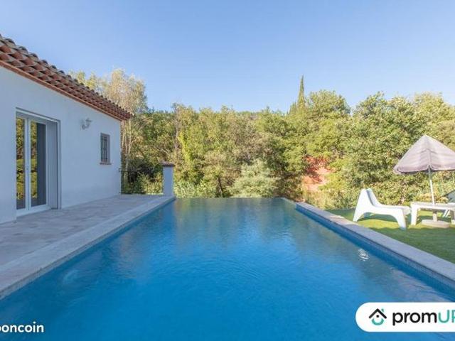 Propriété 7 pièces 240 m²