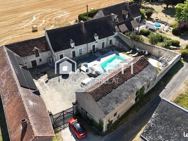 Propriété 7 pièces 240 m²