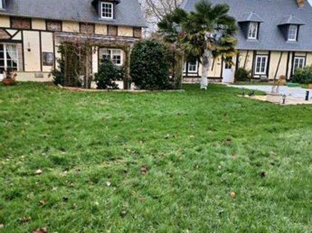 Propriété 7 pièces 240 m²