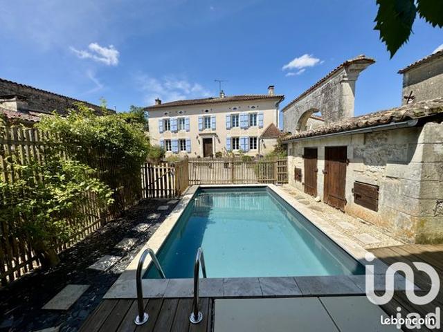 Propriété 7 pièces 240 m²