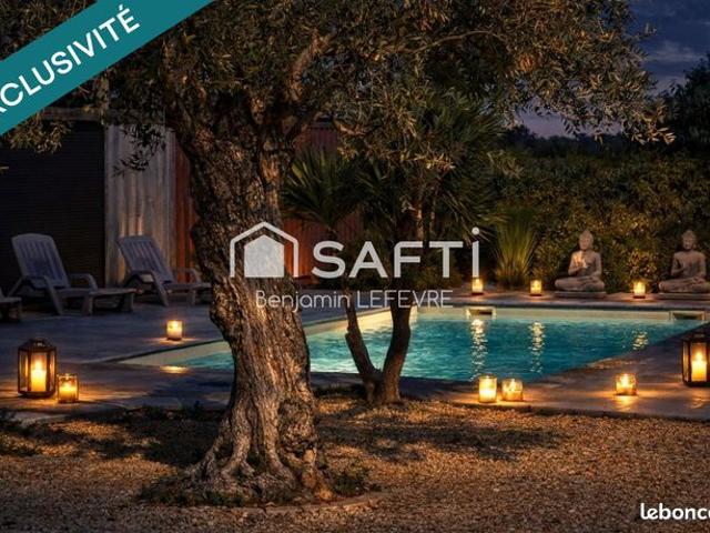 Propriété 7 pièces 240 m²