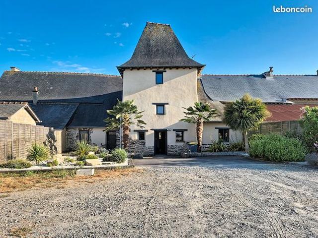 Propriété 7 pièces 240 m²