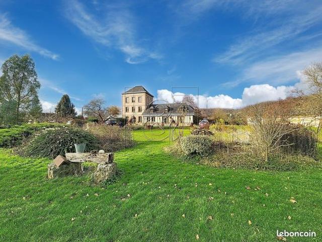 Propriété 7 pièces 240 m²