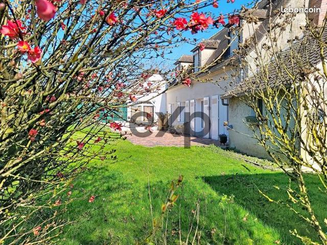 Propriété 7 pièces 240 m²