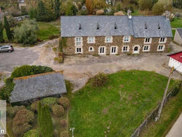Propriété 7 pièces 241 m²