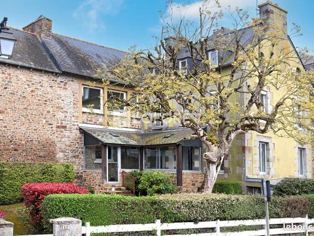 Propriété 7 pièces 242 m²