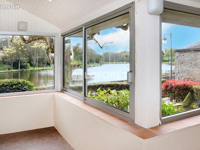 Propriété 7 pièces 242 m²