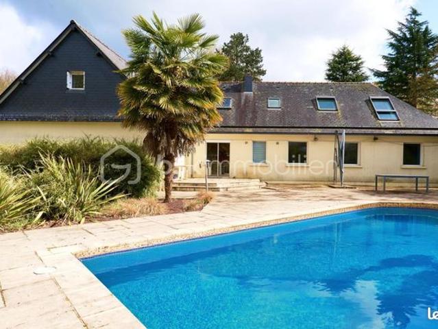 Propriété 7 pièces 257 m²