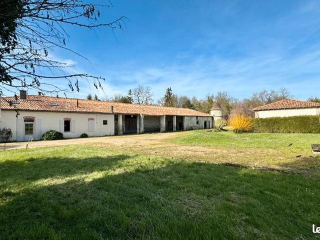 Propriété 7 pièces 258 m²