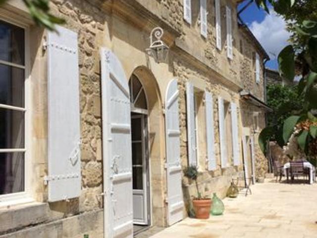 Propriété 7 pièces 258 m²