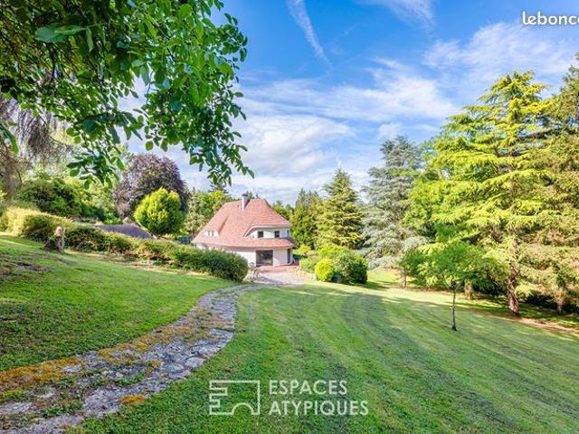 Propriété 7 pièces 250 m²