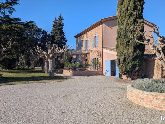 Propriété 7 pièces 250 m²